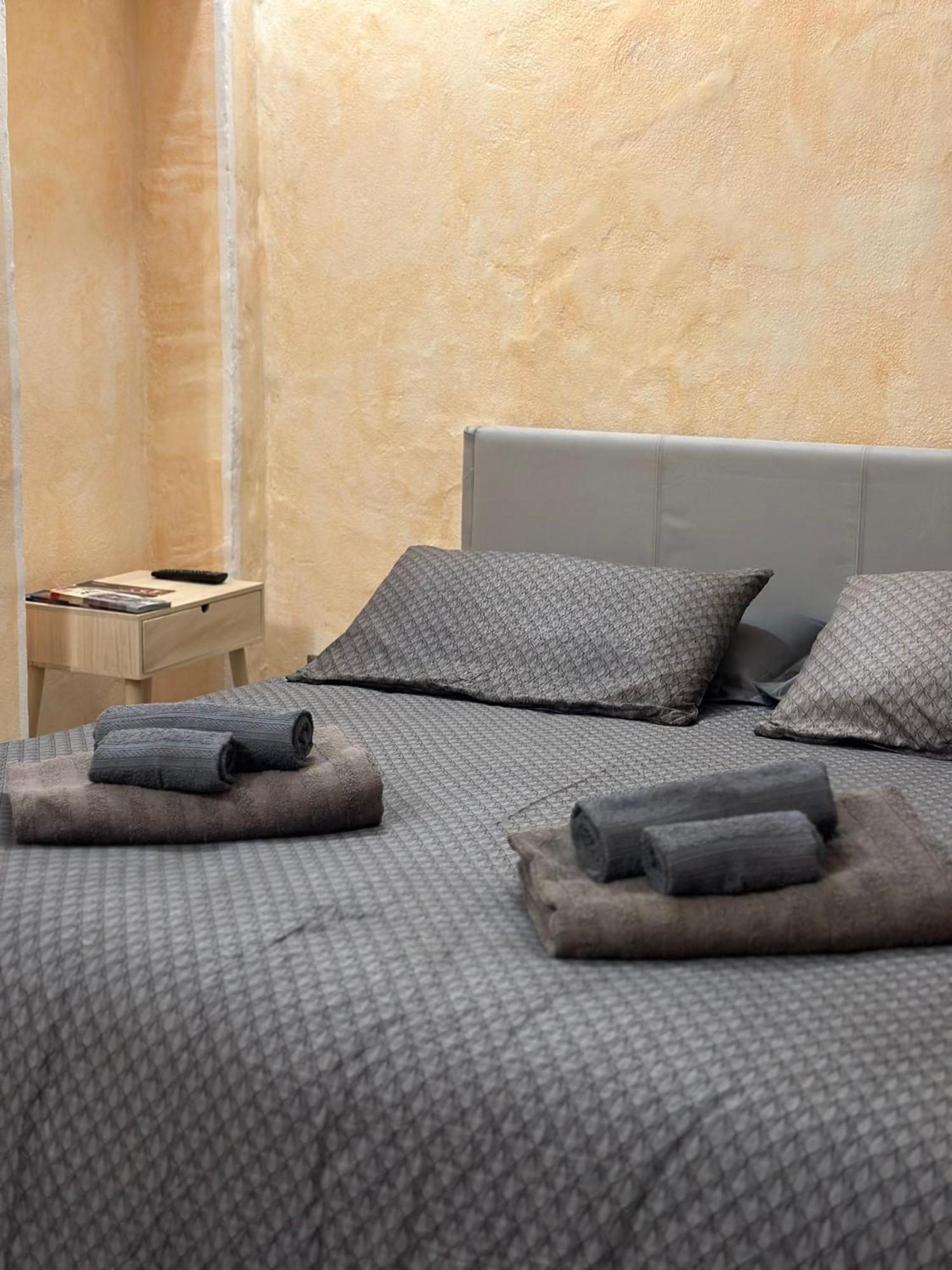 La Grotta Dell'Orso Hotel Аоста Екстериор снимка